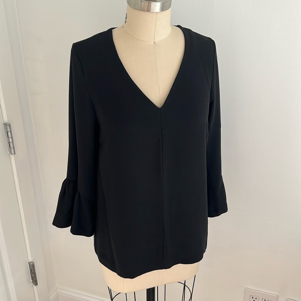 Club Monaco peplum sleeve blouse, size Small